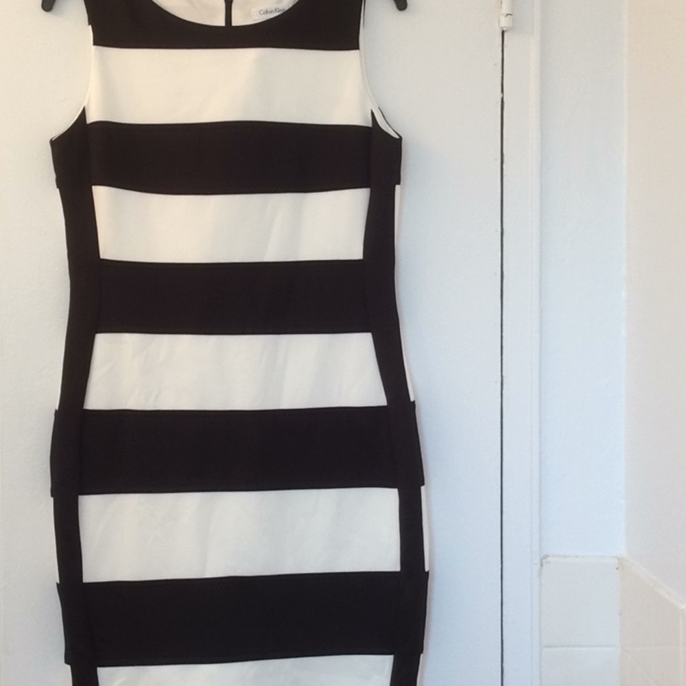 NWOT Calvin Klein black and white striped dress